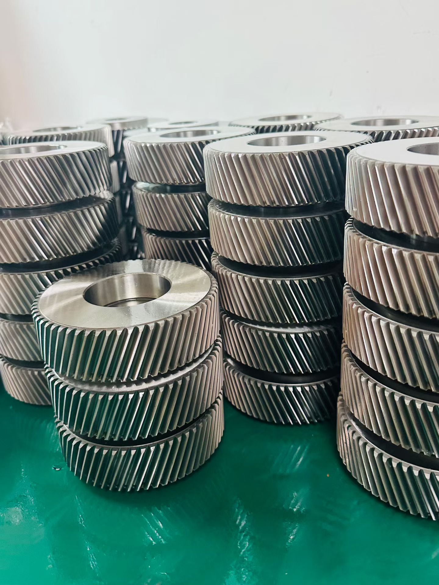 rack pinion (4) rack pinion (4)