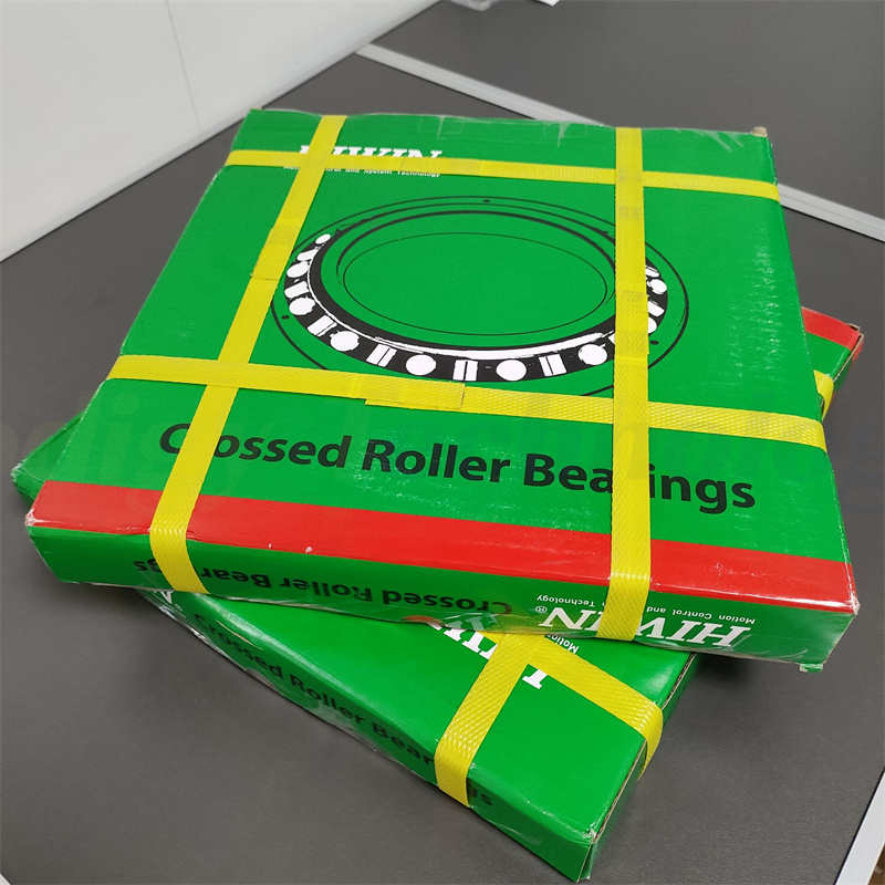 HIWIN Crossed Roller Bearing CRBA 200 35 WW C8 P5 Roller Bearing