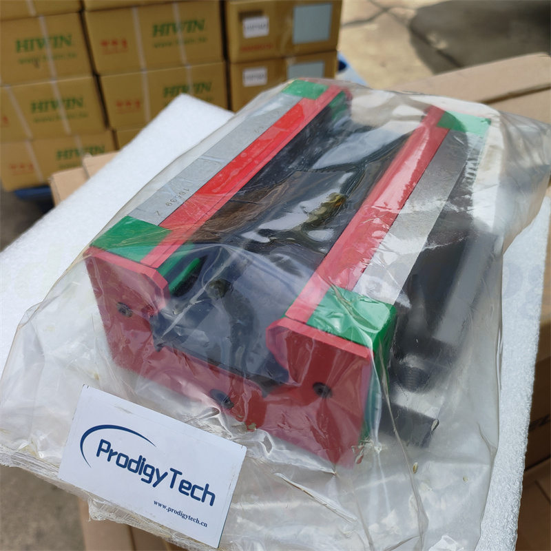 HIWIN Original Runner Block HGW65CCZAH Linear Slide Block Bearing